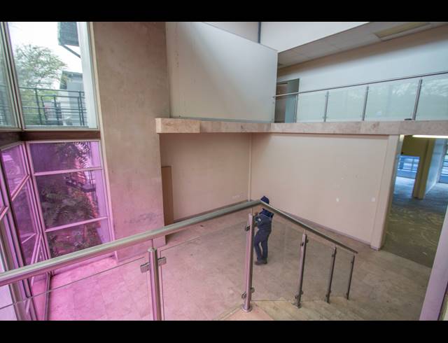 1,596M² OFFICE TO LET IN PARKMORE